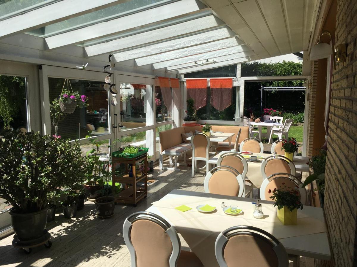 Gaestehaus Sonntag Bad Oeynhausen Exteriör bild